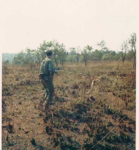 000LANCE_5.JPG (25697 bytes)