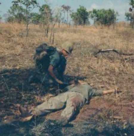 000LANCE 8.JPG (21561 bytes)