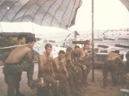 EA 6.jpg (21305 bytes)