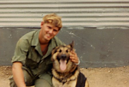 GSFile0013 (3).jpg (25016 bytes)