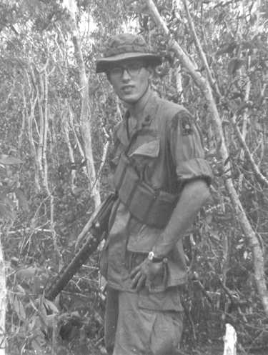 TV 9 Tom.jpg (26390 bytes)